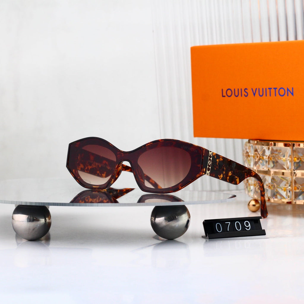 New Stylish Sunglasses-40 product image 5, provided for visual reference and product detail review