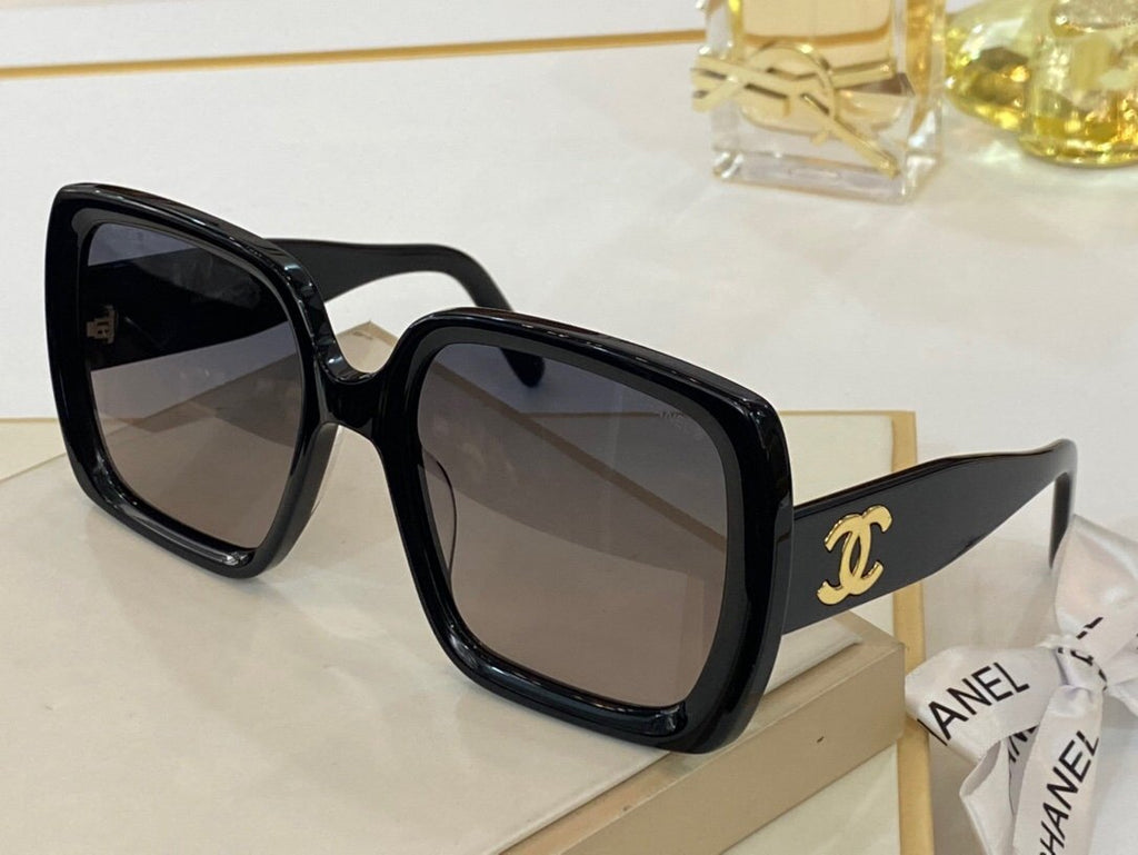 5 Colors Leg Polarized Sunglasses product image 4, provided for visual reference and product detail review