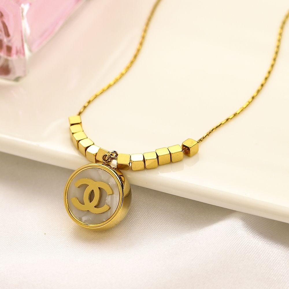 Fashion simple titanium steel gold-plated necklace product image 7, provided for visual reference and product detail review