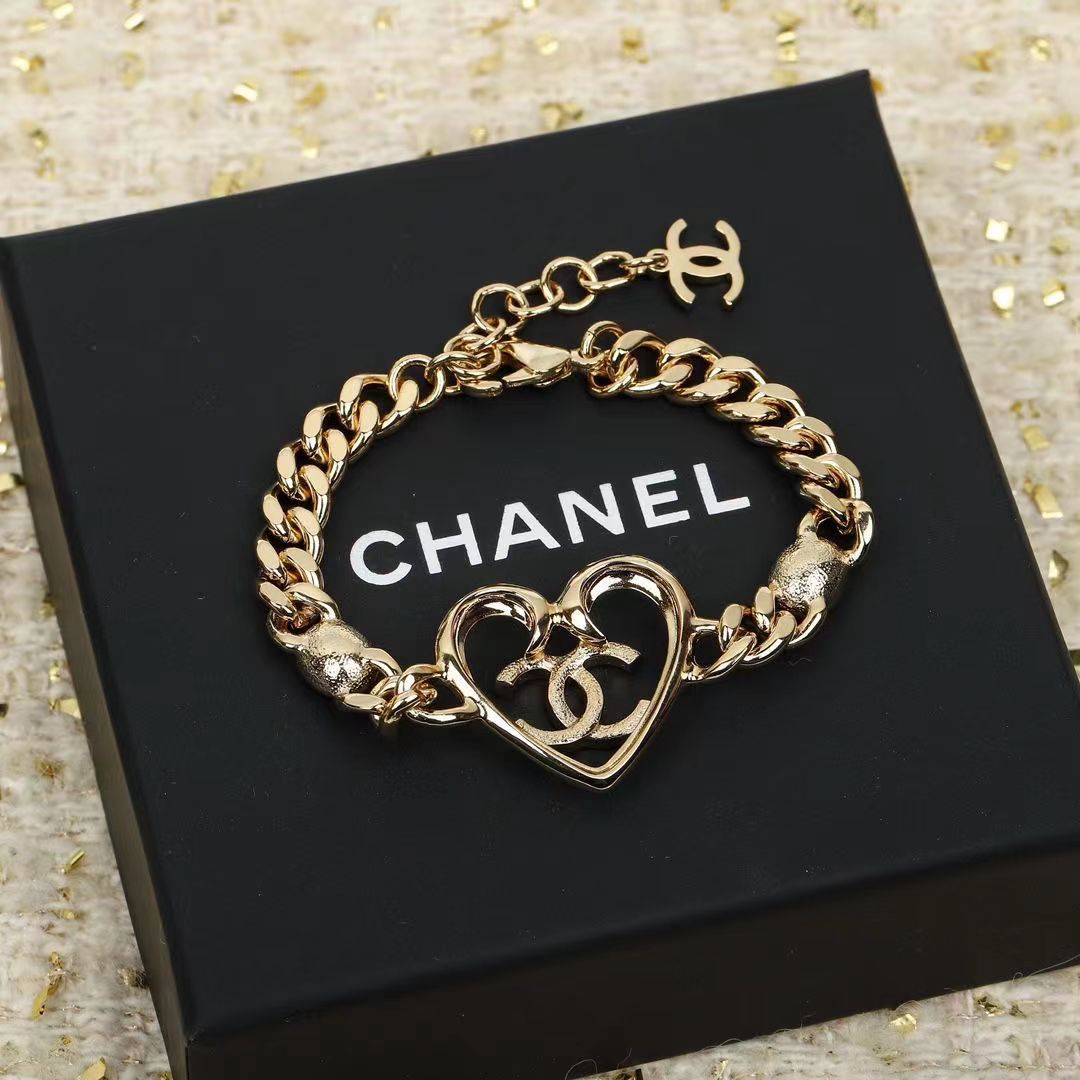 2023 New Fashion diamond Bracelet product image 8, provided for visual reference and product detail review