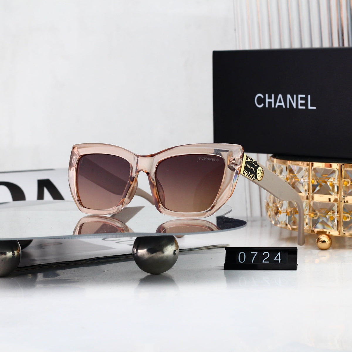 New Stylish Sunglasses-67 product image 5, provided for visual reference and product detail review