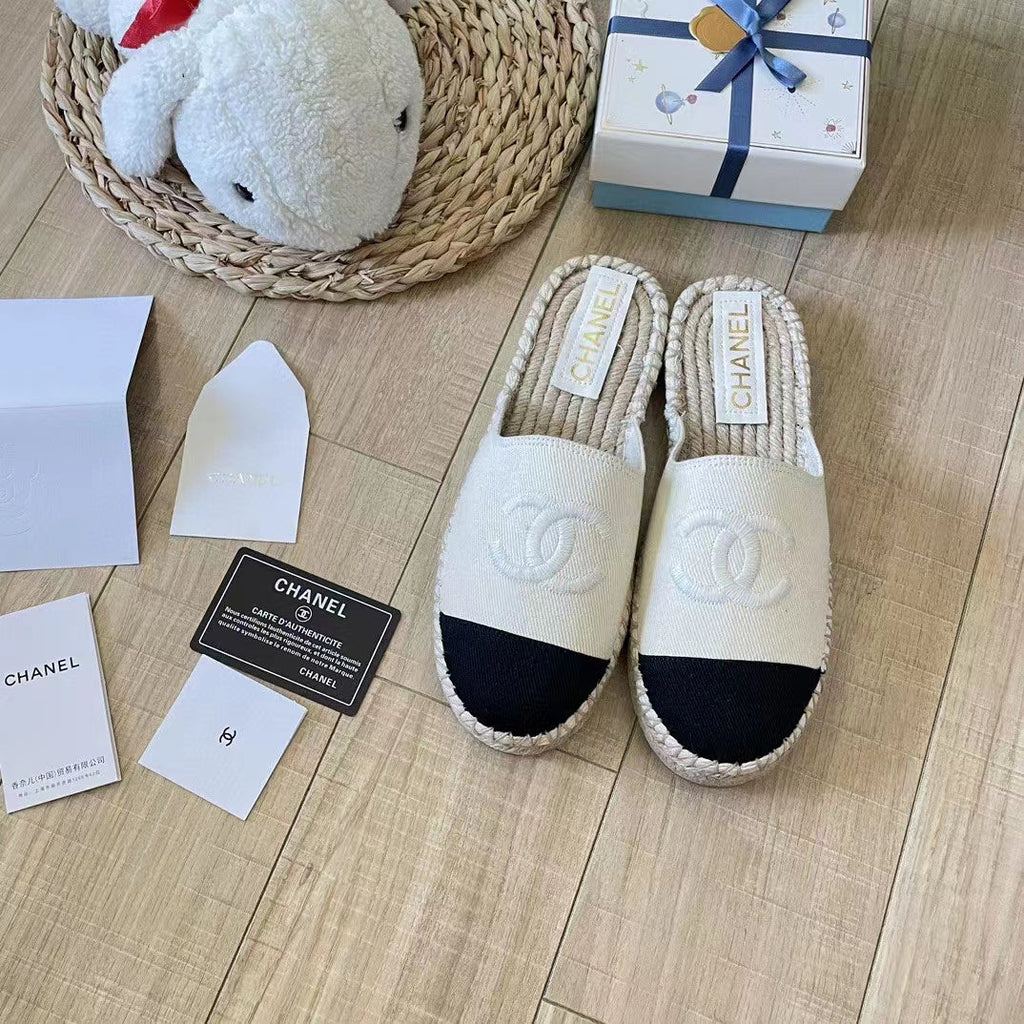2023 New CC canvas slippers product image 4, provided for visual reference and product detail review