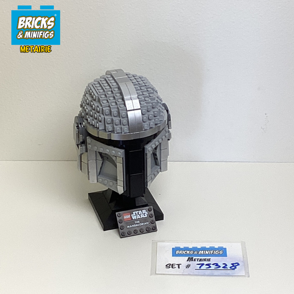 75328 The Mandalorian Helmet (U)