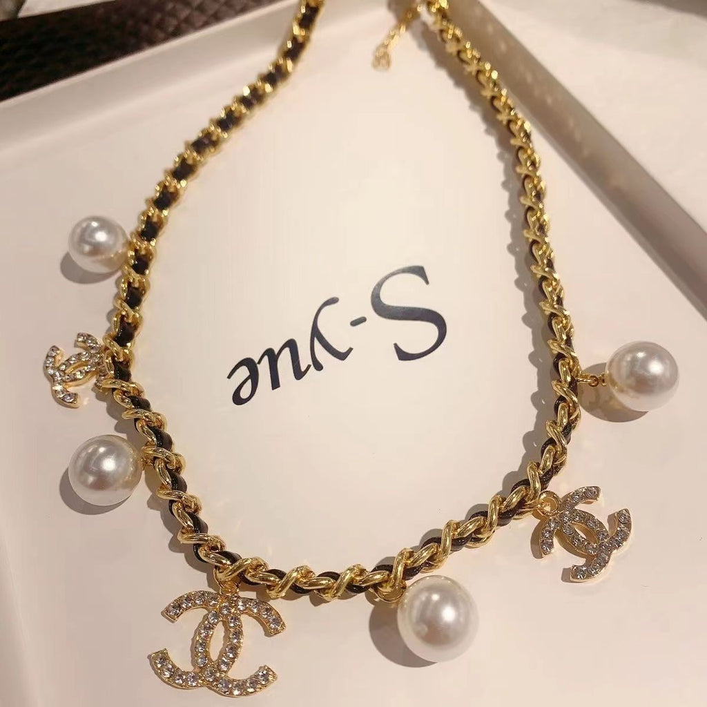 2023 New Fashion Imitation Pearl Necklace product image 1, provided for visual reference and product detail review
