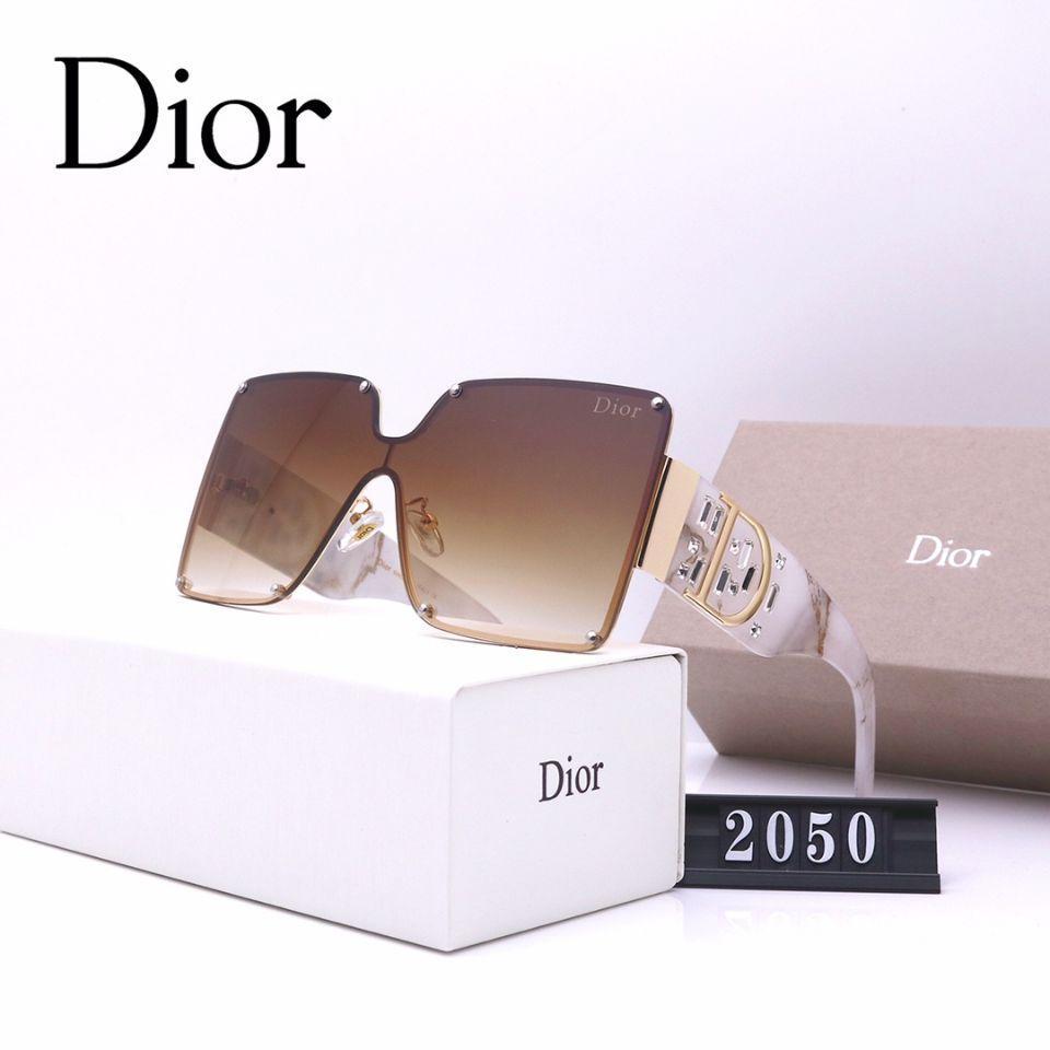 2021 Fashion Classical Women Sunglasses di product image 5, provided for visual reference and product detail review
