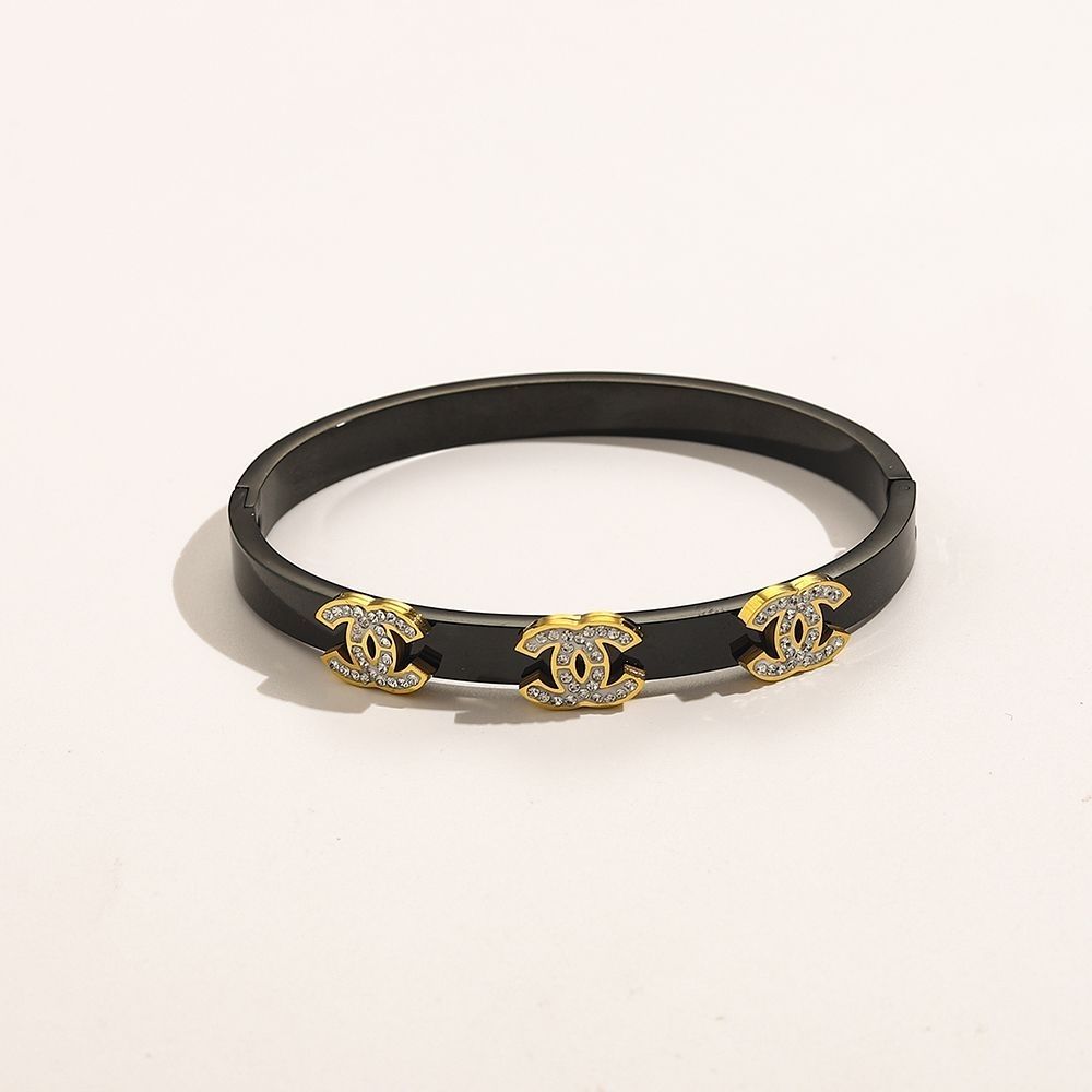 Titanium steel limited edition bracelet product image 2, provided for visual reference and product detail review