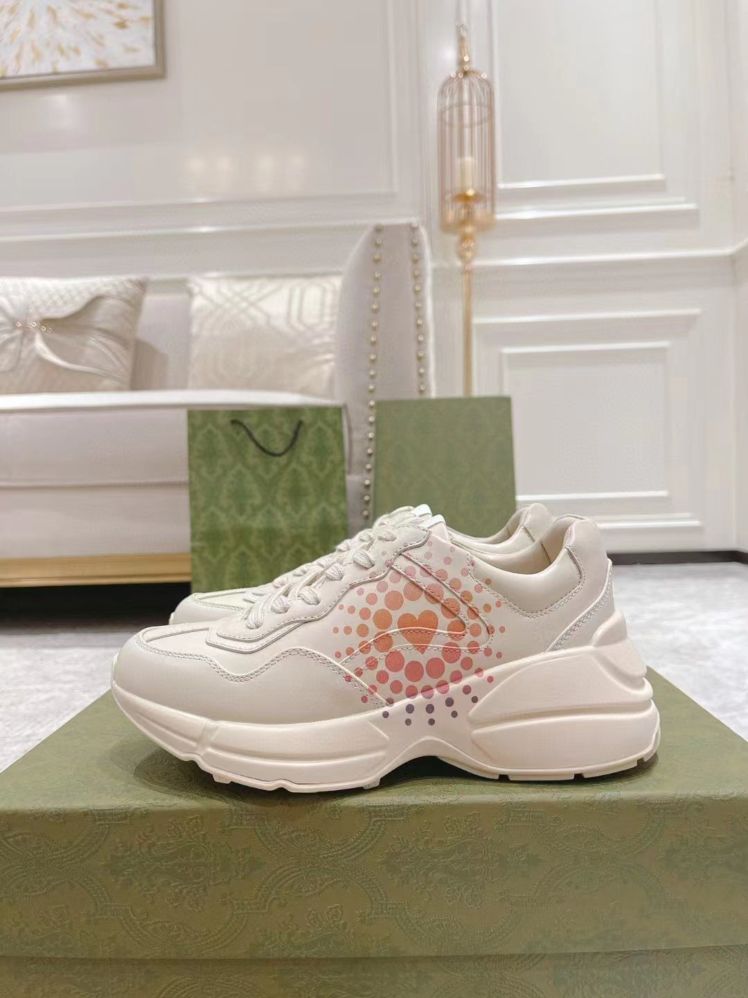 2023 lovers CC Top quality sneakers product image 5, provided for visual reference and product detail review