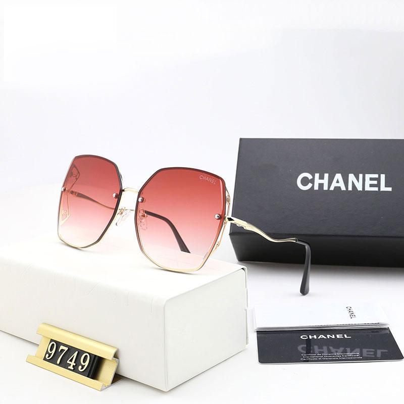 Gradient Color Women Sunglasses product image 2, provided for visual reference and product detail review