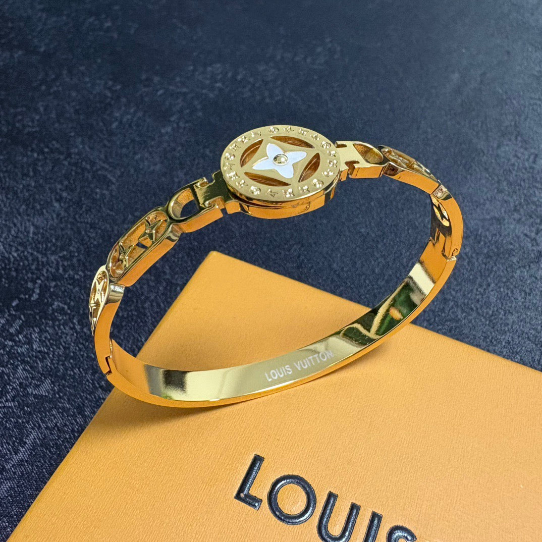High-Quality Bracelets-20 product image 4, provided for visual reference and product detail review