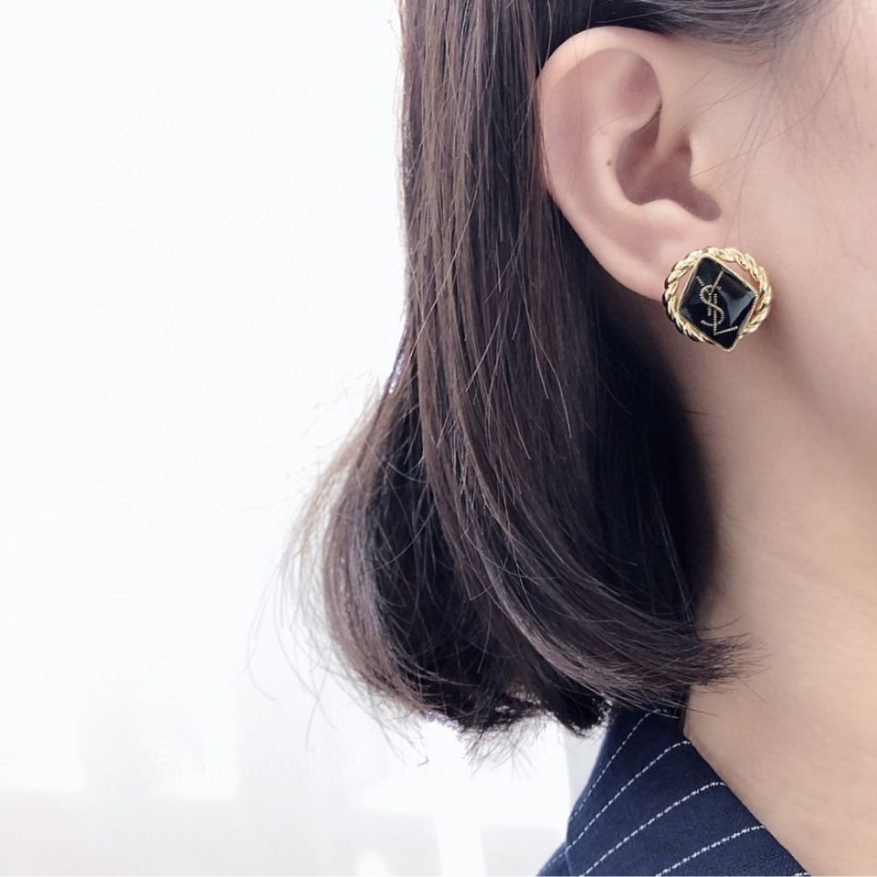 New elegant and simple earrings product image 6, provided for visual reference and product detail review