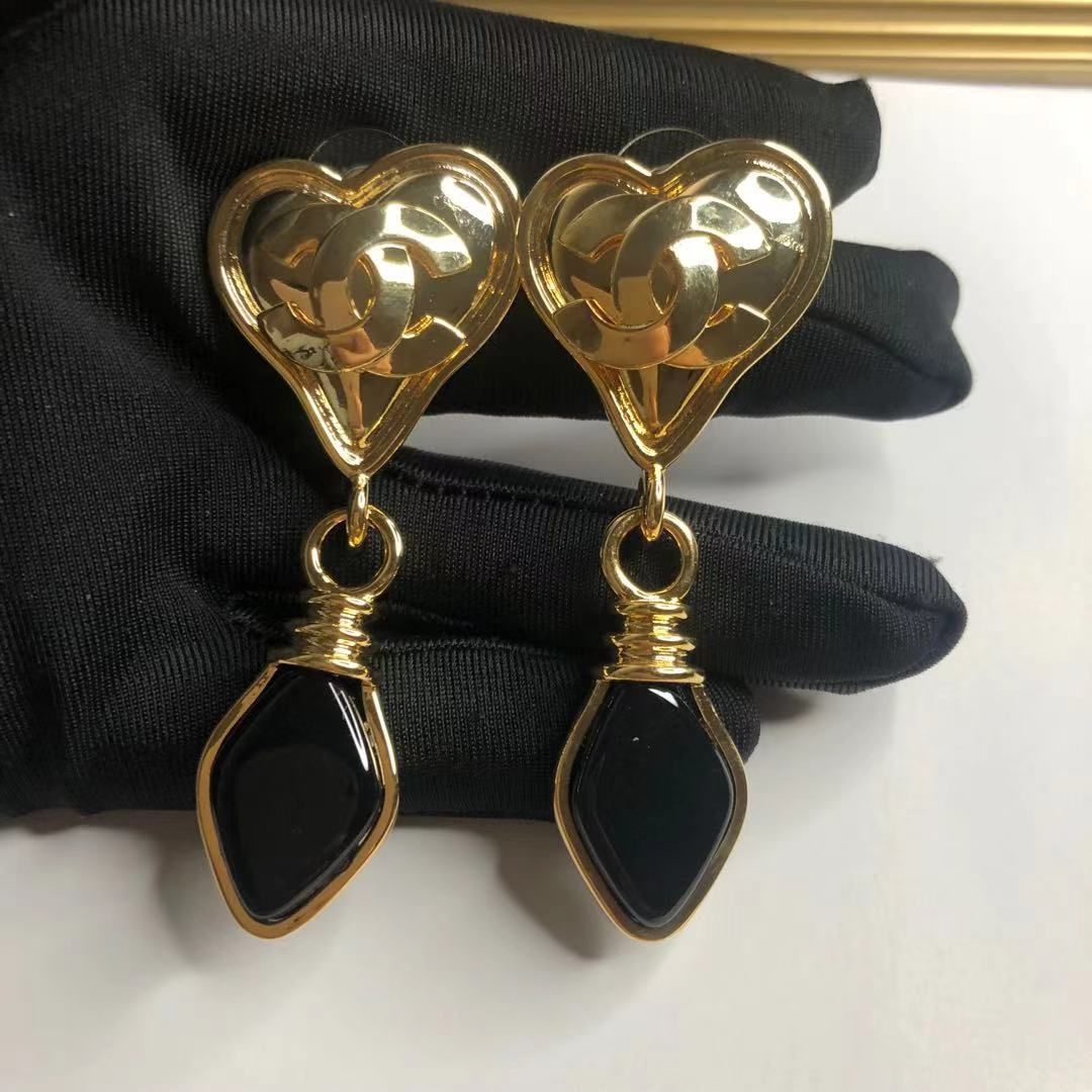 Small Fragrant Vintage Earrings product image 22, provided for visual reference and product detail review