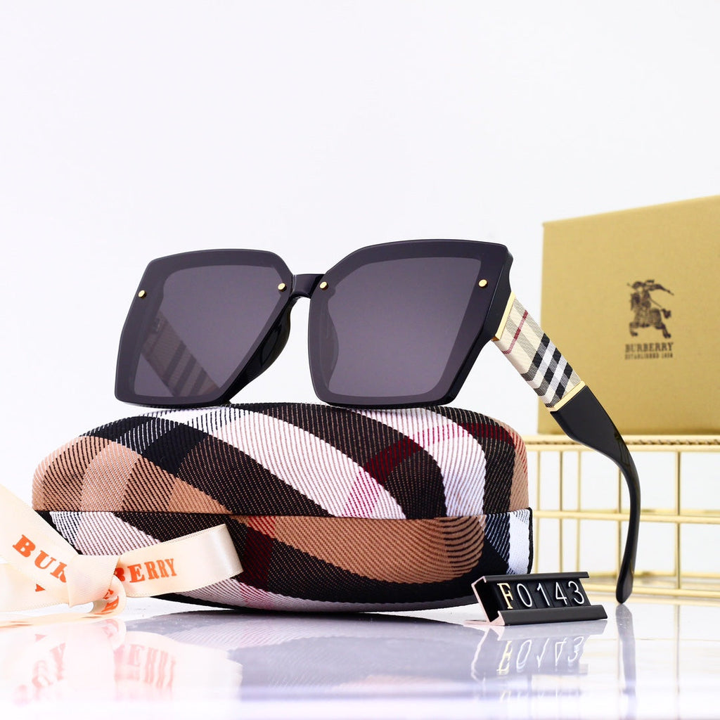 2022 New Ladies Fashion Classic Sunglasses product image 3, provided for visual reference and product detail review