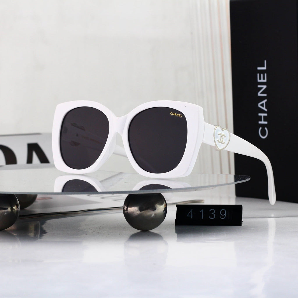 New Stylish Sunglasses-90 product image 3, provided for visual reference and product detail review