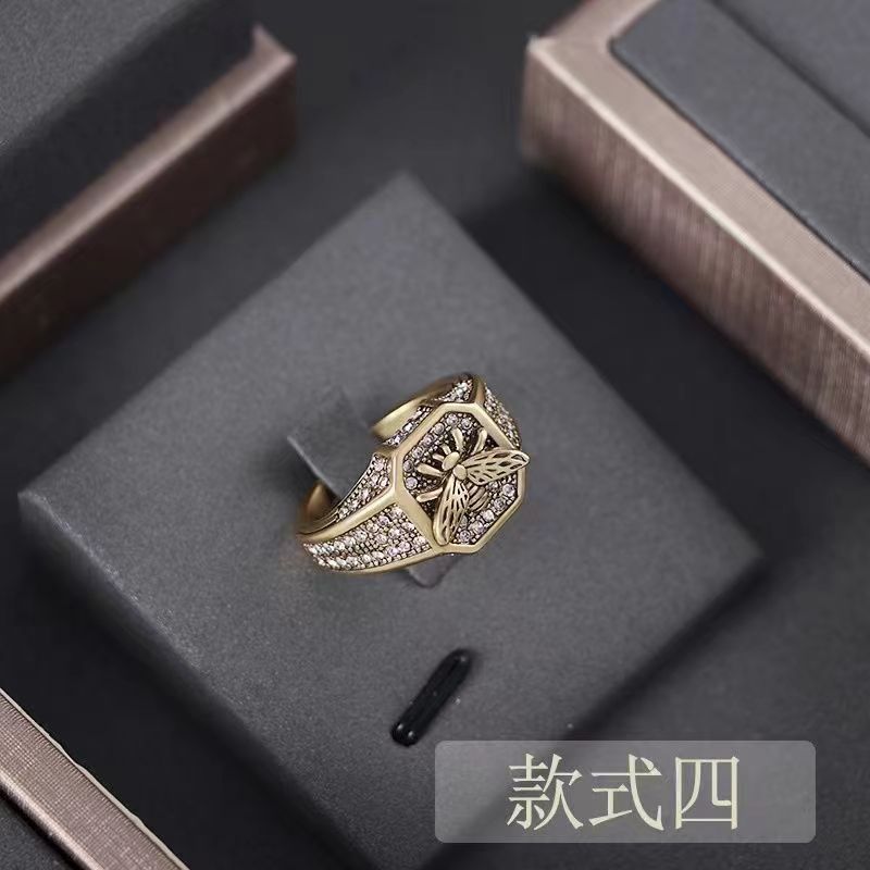 Retro diamond pearl Ring product image 5, provided for visual reference and product detail review