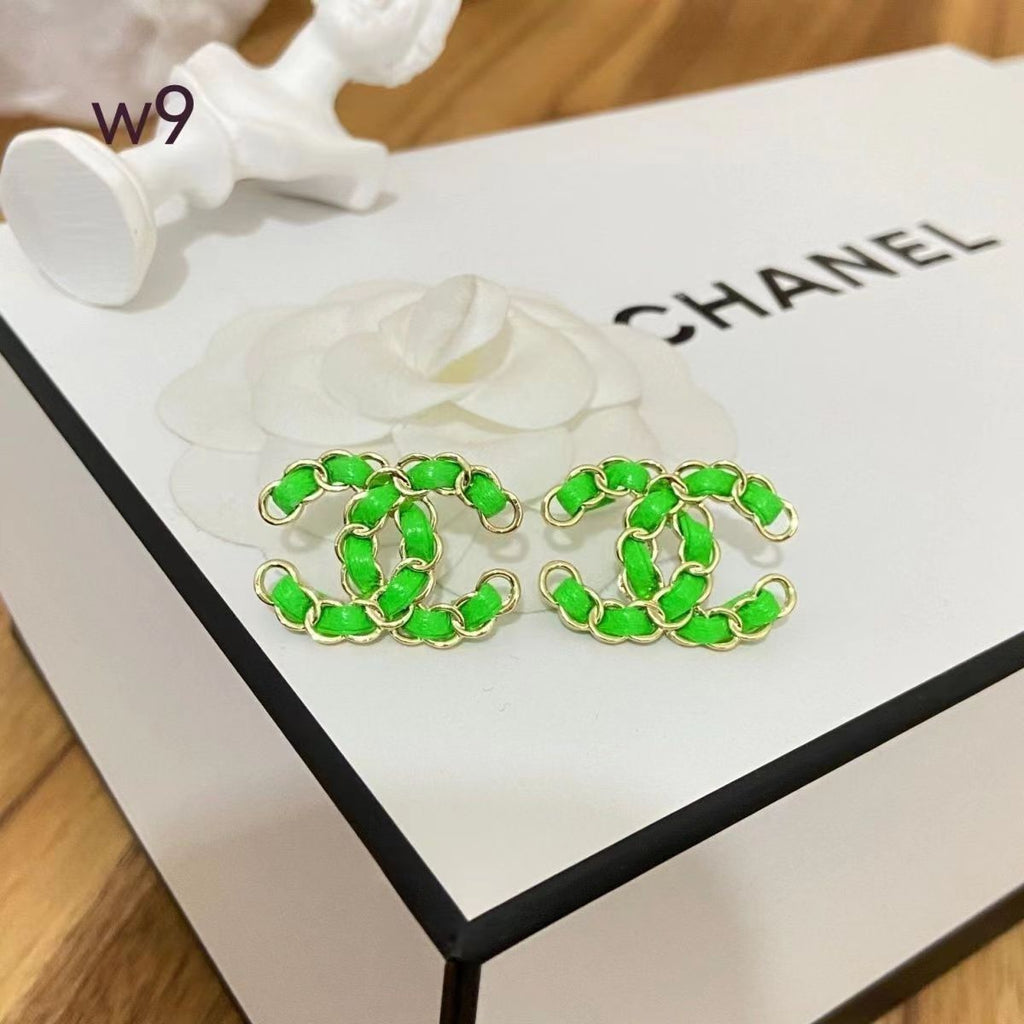 2022 New Small Fragrant Earrings product image 3, provided for visual reference and product detail review