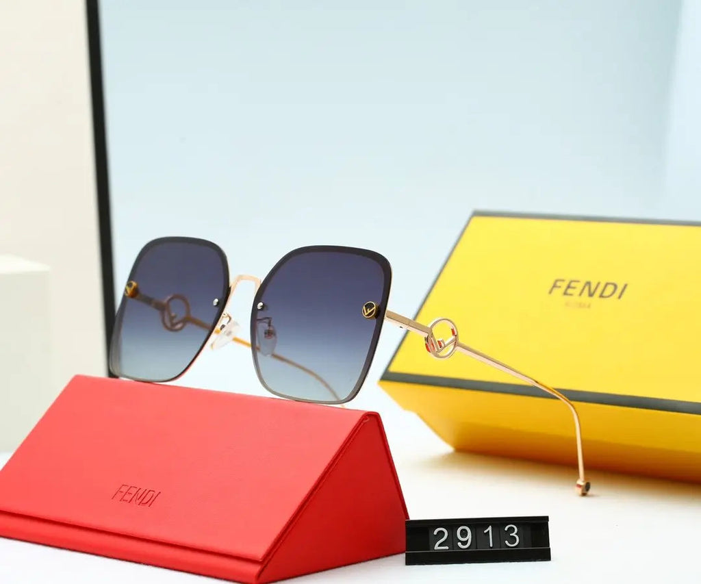 4 Colors Women Summer Sunglasses product image 1, provided for visual reference and product detail review