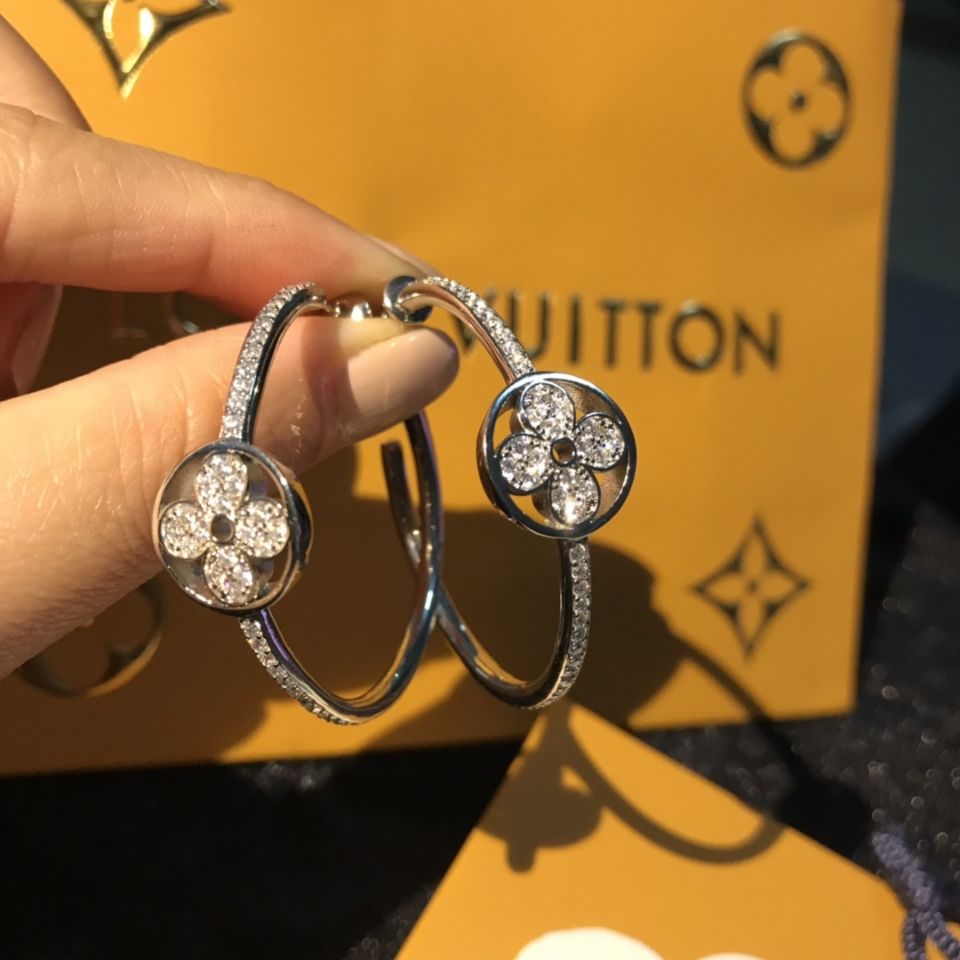 Diamond earrings product image 5, provided for visual reference and product detail review