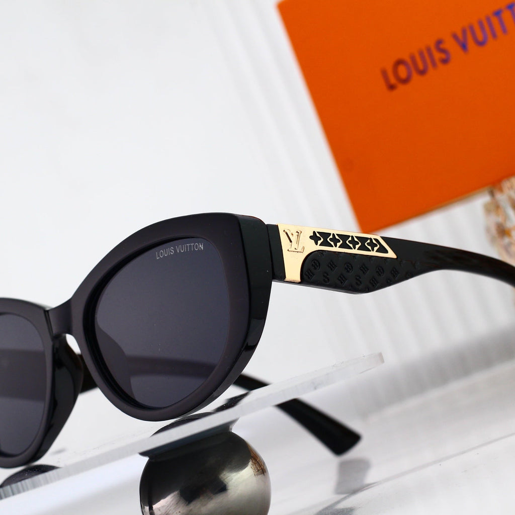 New Stylish Sunglasses-41 product image 8, provided for visual reference and product detail review