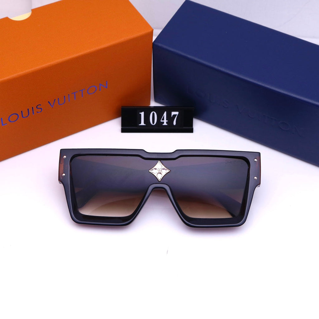 New Ladies Fashion Classic Sunglasses in 2022 product image 11, provided for visual reference and product detail review