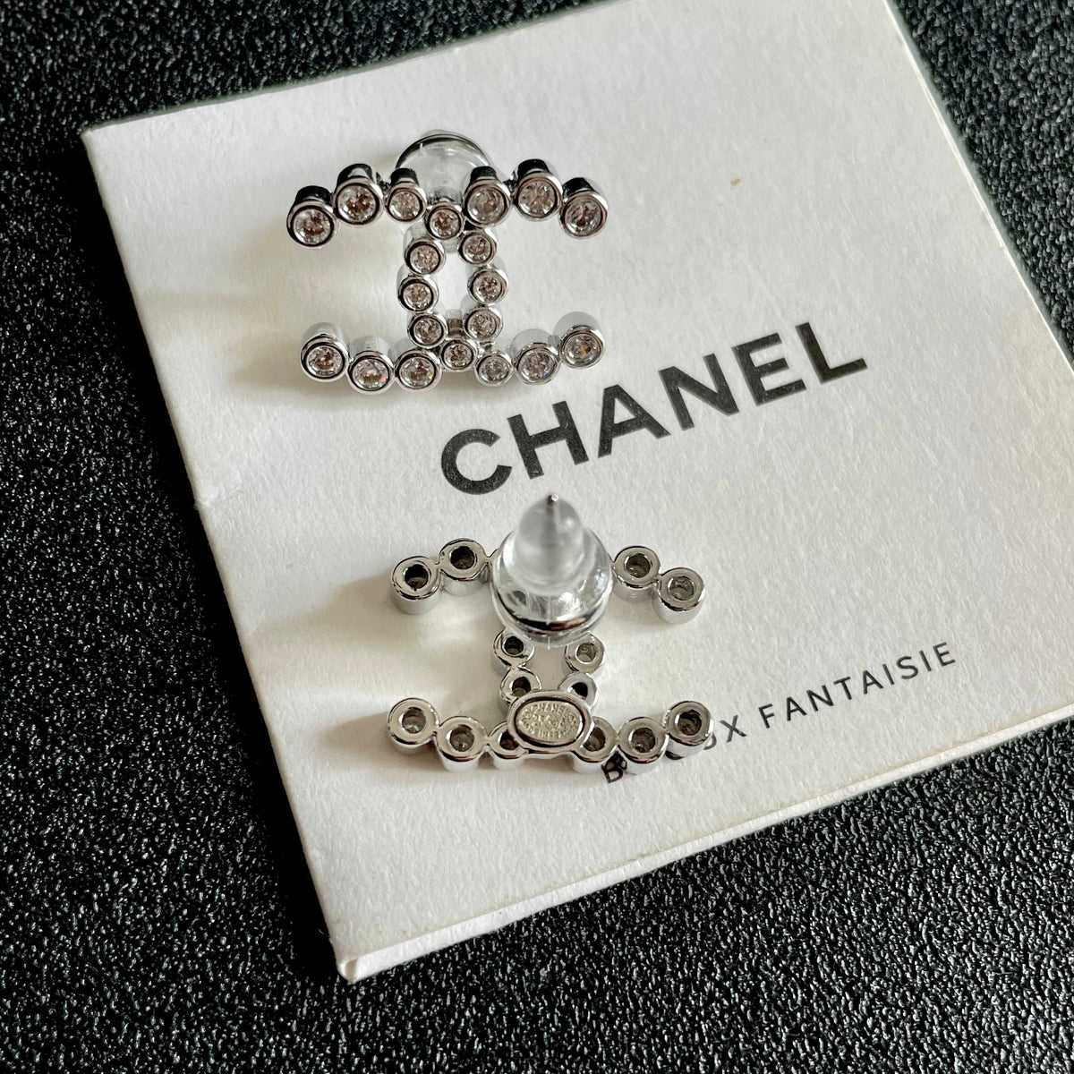 High-Quality Stud Earrings-131 product image 7, provided for visual reference and product detail review