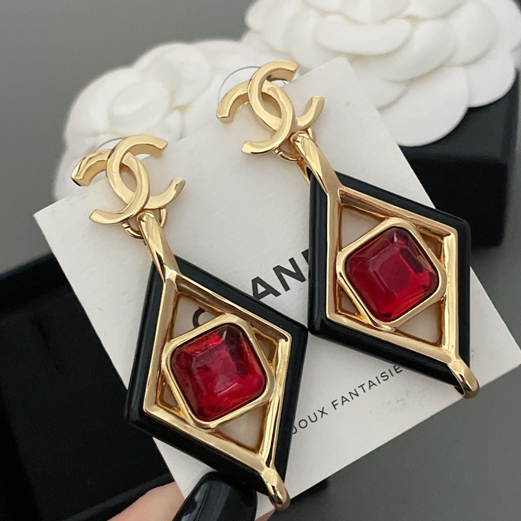 High-Quality Stud Earrings-96 product image 8, provided for visual reference and product detail review