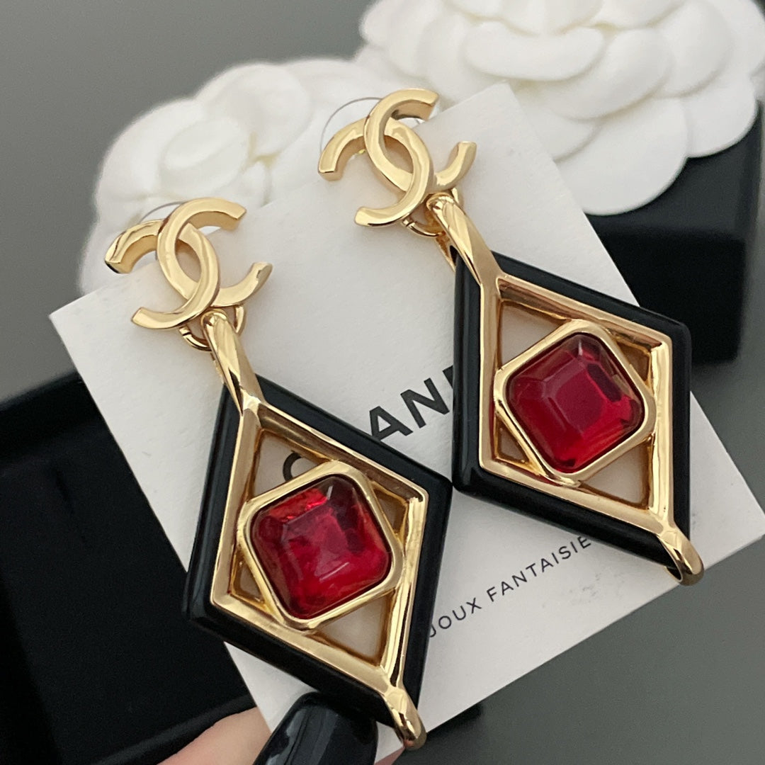 High-Quality Stud Earrings-96 product image 8, provided for visual reference and product detail review