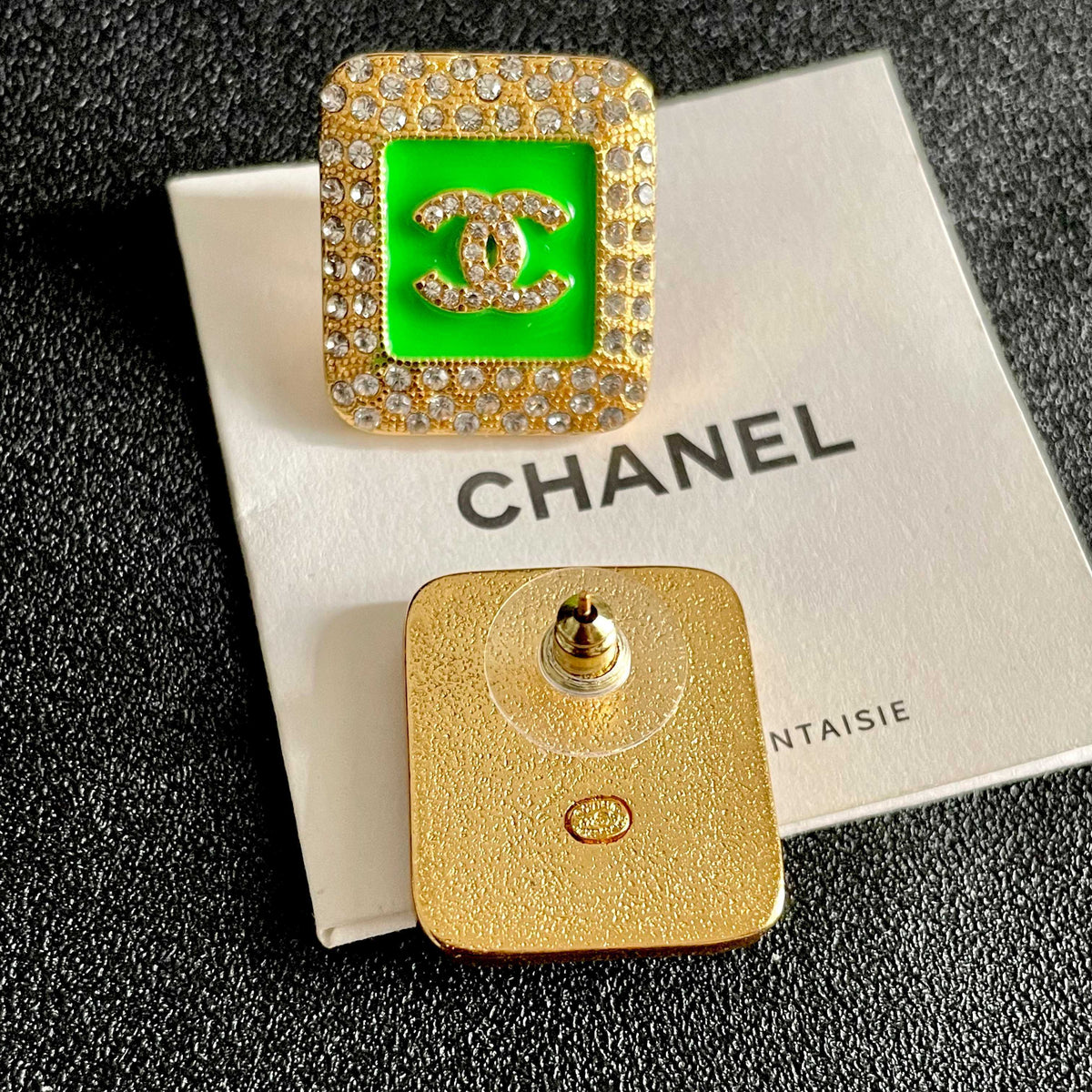 High-Quality Stud Earrings-150 product image 3, provided for visual reference and product detail review
