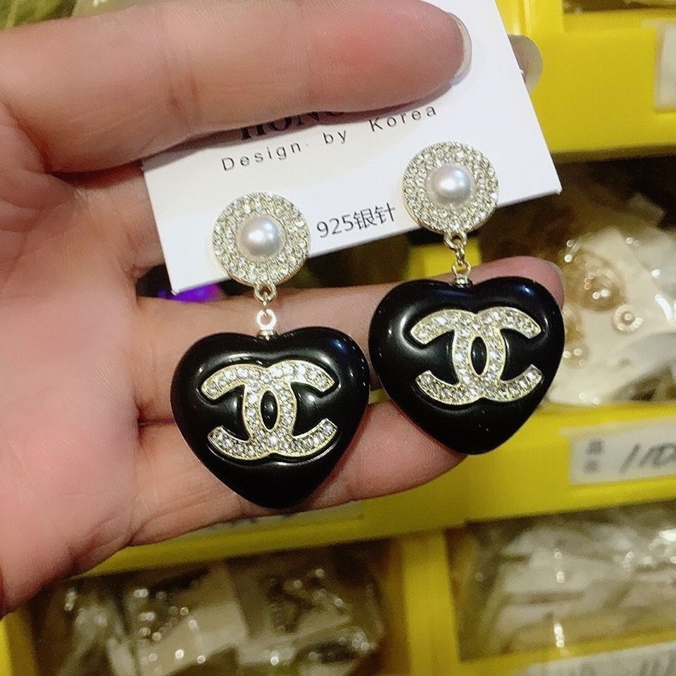 High quality earrings product image 4, provided for visual reference and product detail review