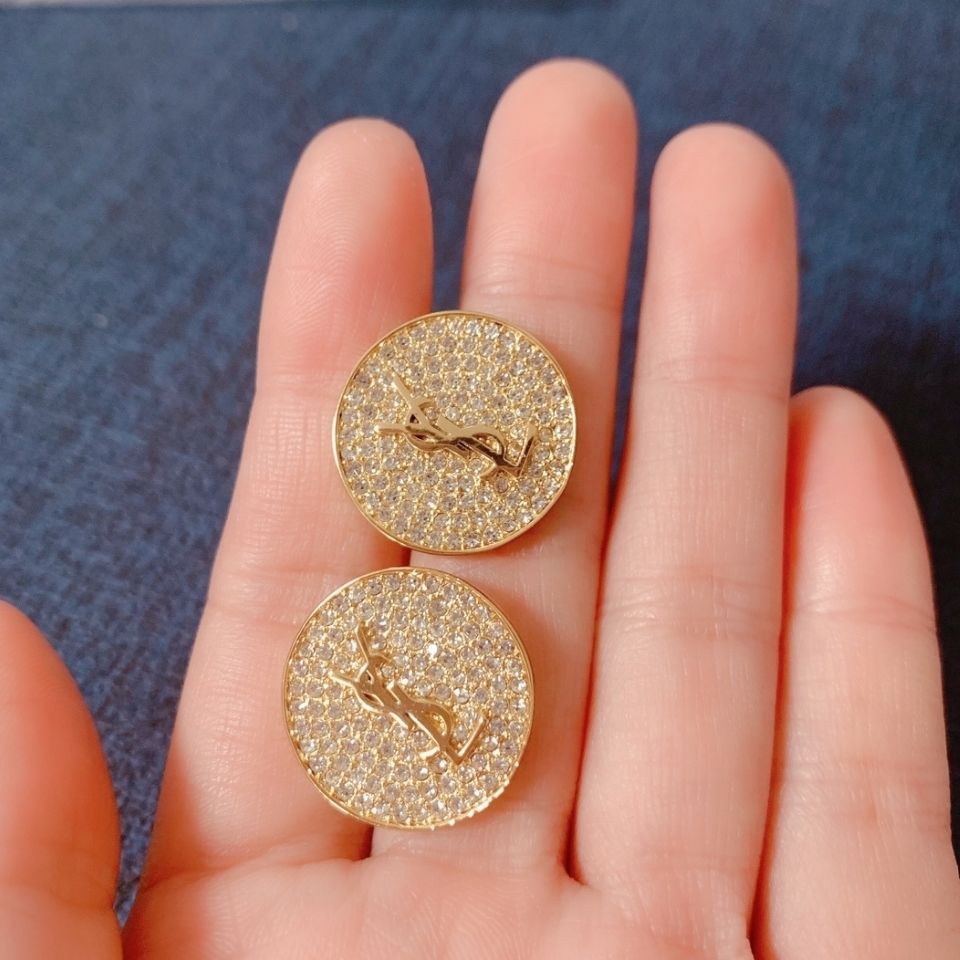 New stud earrings product image 4, provided for visual reference and product detail review