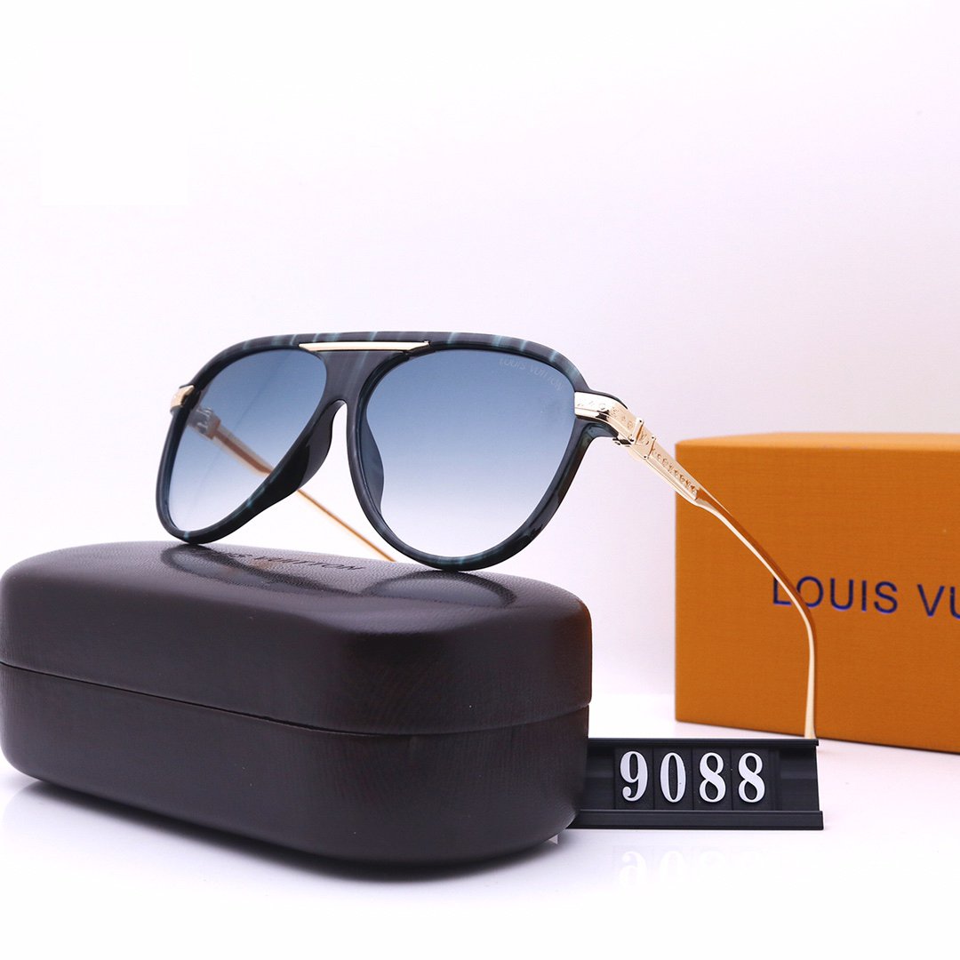 Beach Gradient Colors Sunglasses for Women product image 7, provided for visual reference and product detail review