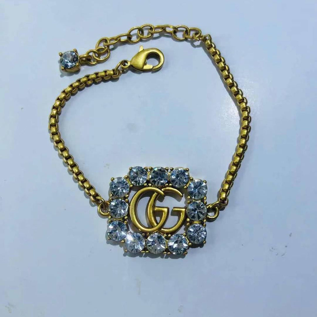 Xiaoxiang classic vintage brass bracelet product image 37, provided for visual reference and product detail review