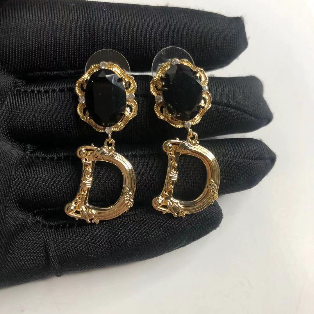 Small Fragrant Vintage Earrings product image 23, provided for visual reference and product detail review