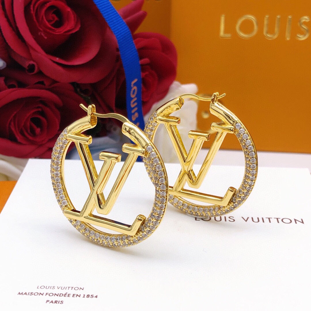 High-Quality Round Diamond-Set Earrings product image 1, provided for visual reference and product detail review