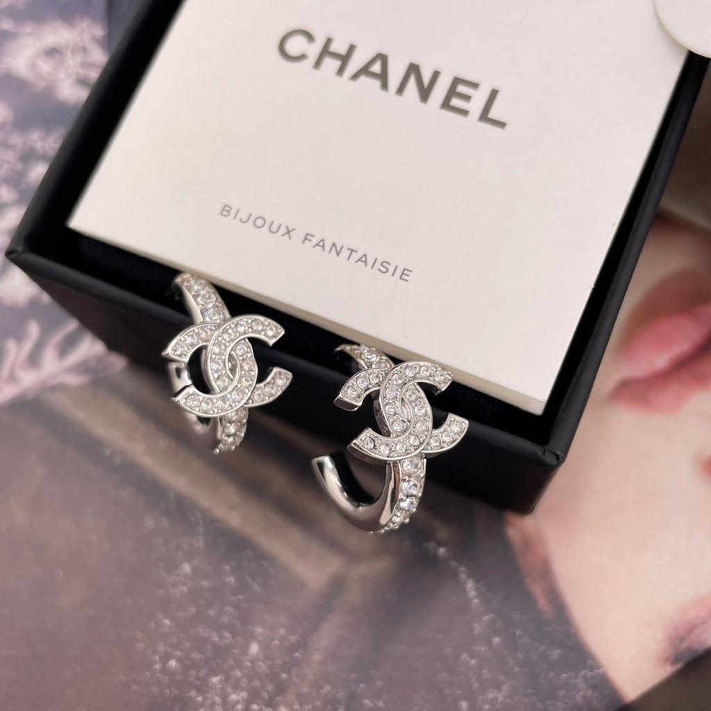 High-Quality Stud Earrings-115 product image 2, provided for visual reference and product detail review