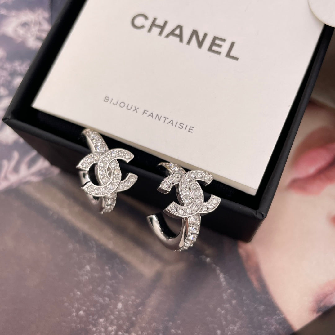 High-Quality Stud Earrings-115 product image 2, provided for visual reference and product detail review