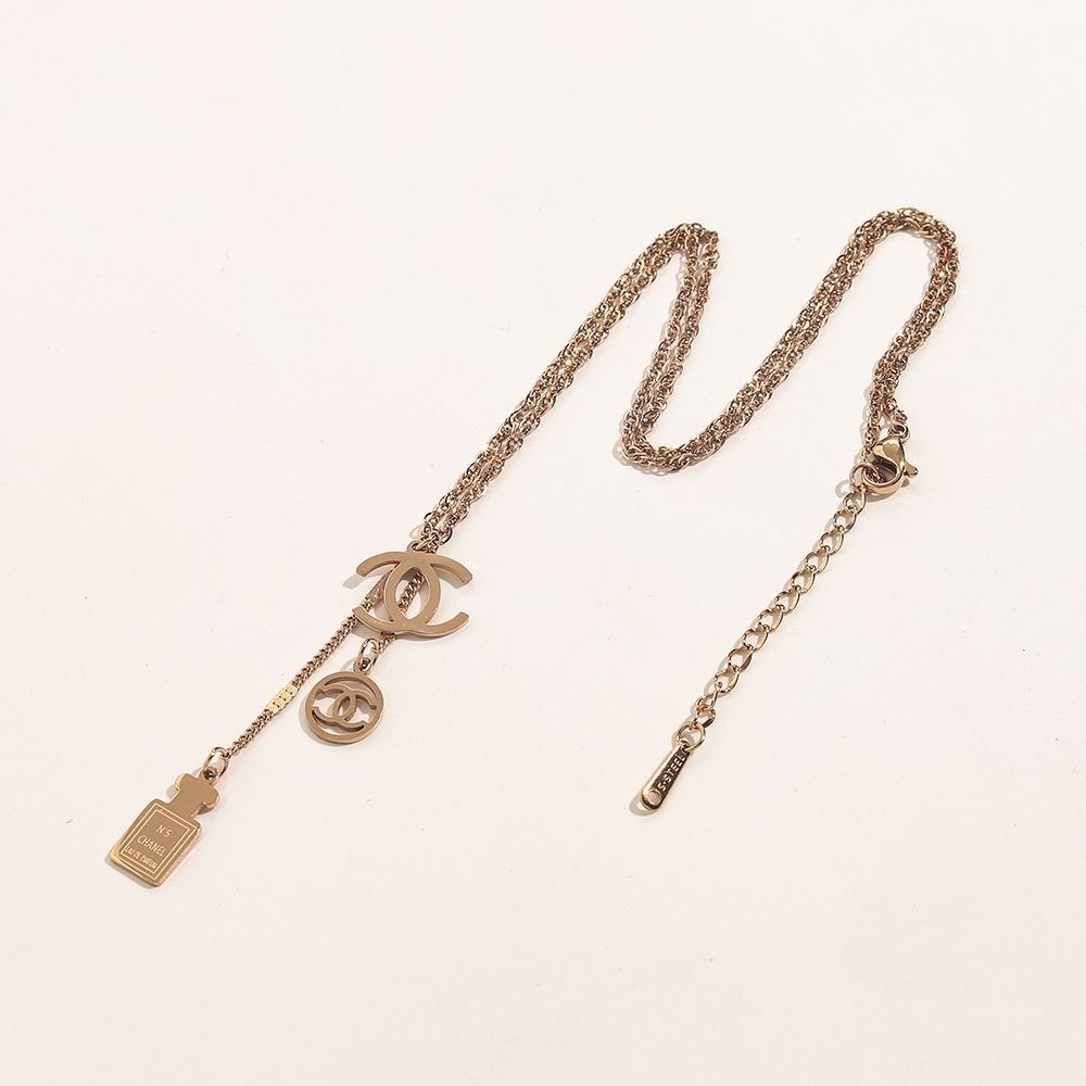 Titanium steel necklace product image 10, provided for visual reference and product detail review