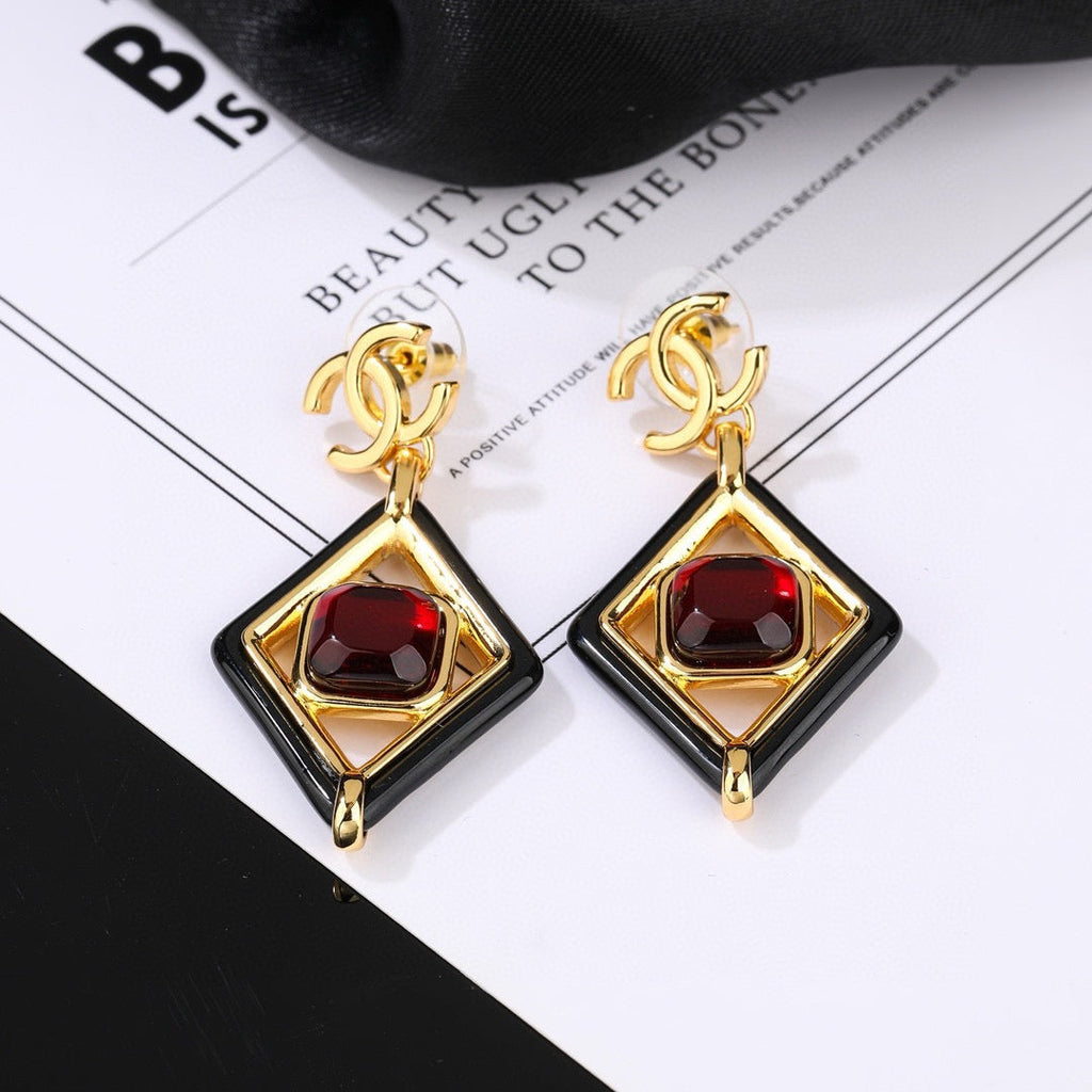 High-Quality Stud Earrings-167 product image 2, provided for visual reference and product detail review