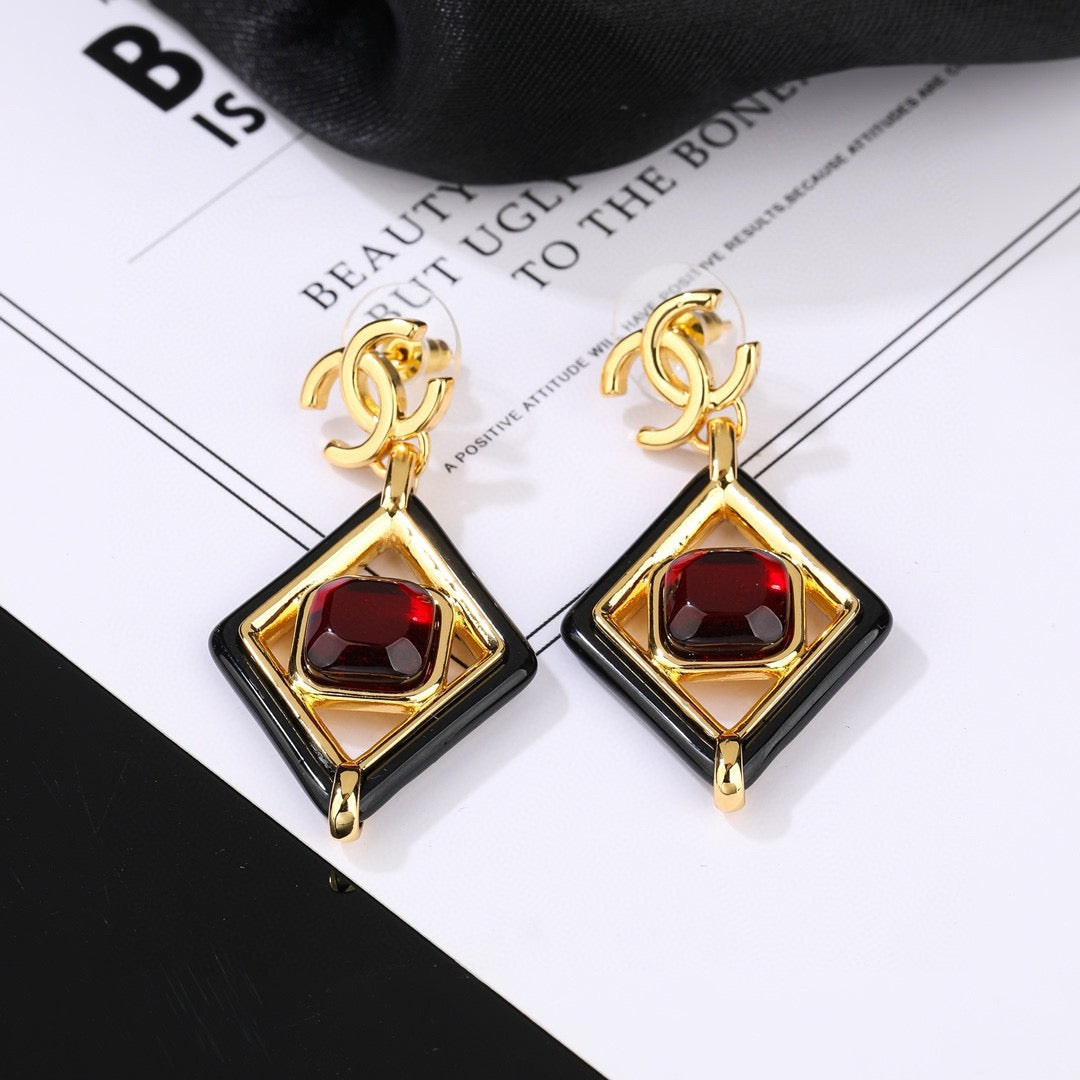 High-Quality Stud Earrings-167 product image 2, provided for visual reference and product detail review
