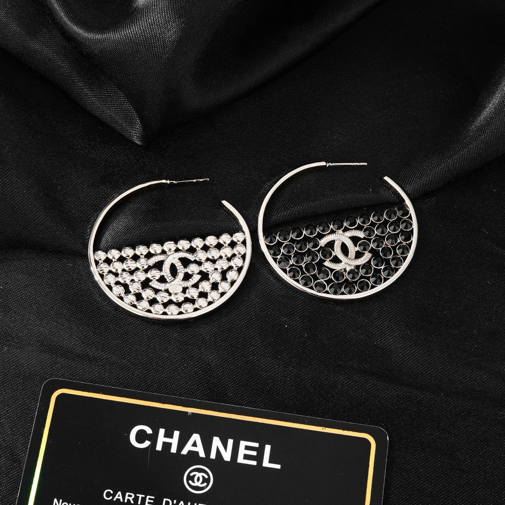 High-Quality Stud Earrings-148 product image 4, provided for visual reference and product detail review