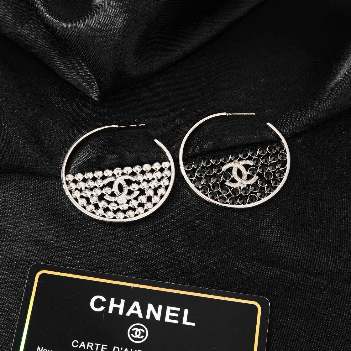 High-Quality Stud Earrings-148 product image 4, provided for visual reference and product detail review