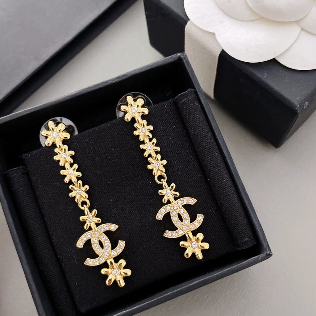 High-Quality Stud Earrings-199 product image 3, provided for visual reference and product detail review