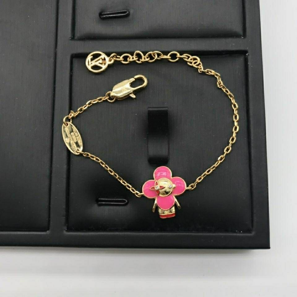 Pink Flower Cartoon Necklace Bracelet product image 6, provided for visual reference and product detail review