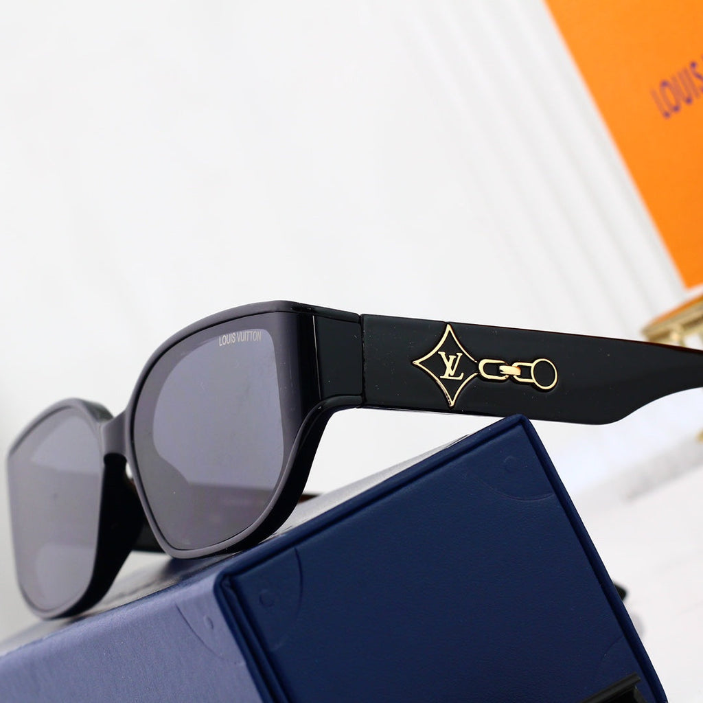 New Stylish Sunglasses-38 product image 8, provided for visual reference and product detail review