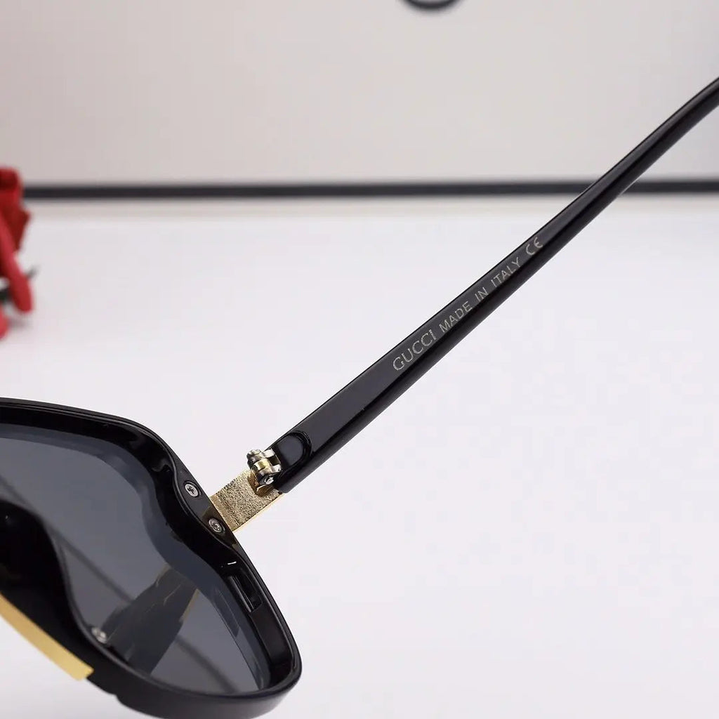 5 Colors Unisex Outdoor Polatrized Sunglasses product image 9, provided for visual reference and product detail review
