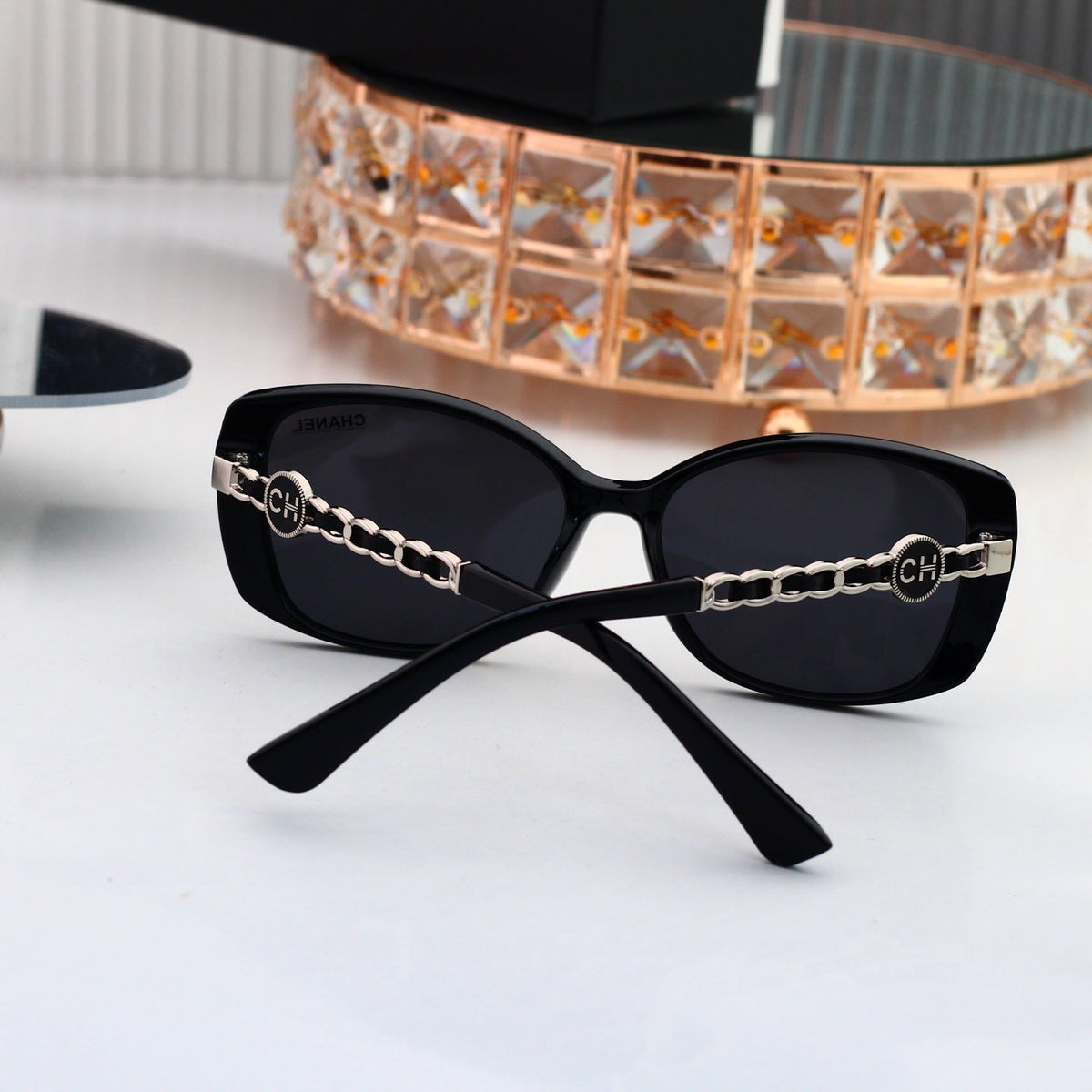 New Stylish Sunglasses-77 product image 9, provided for visual reference and product detail review