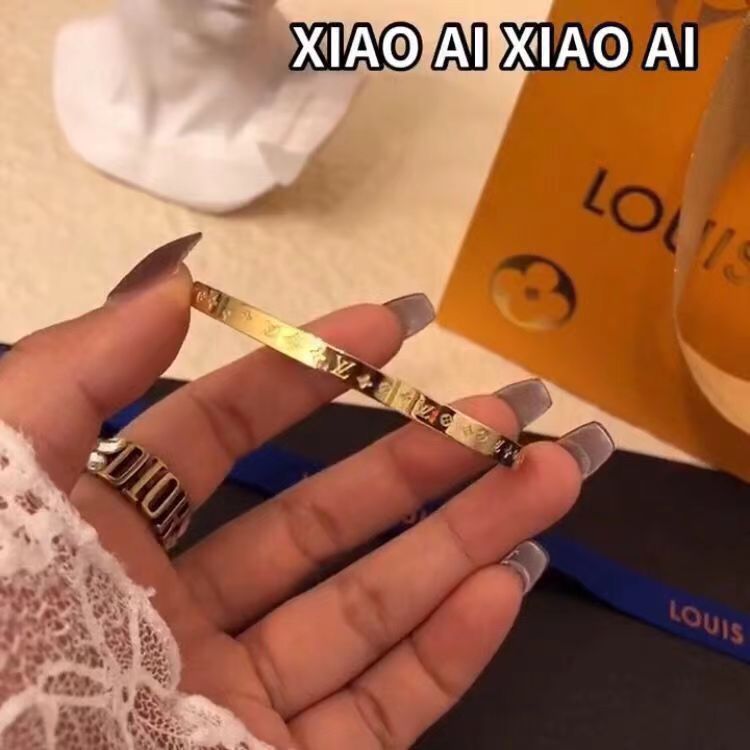 2023 New Fashion diamond Bracelet product image 7, provided for visual reference and product detail review