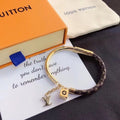 New Classic Old Flower V-shaped Leather Rope Bracelet product image 1, provided for visual reference and product detail