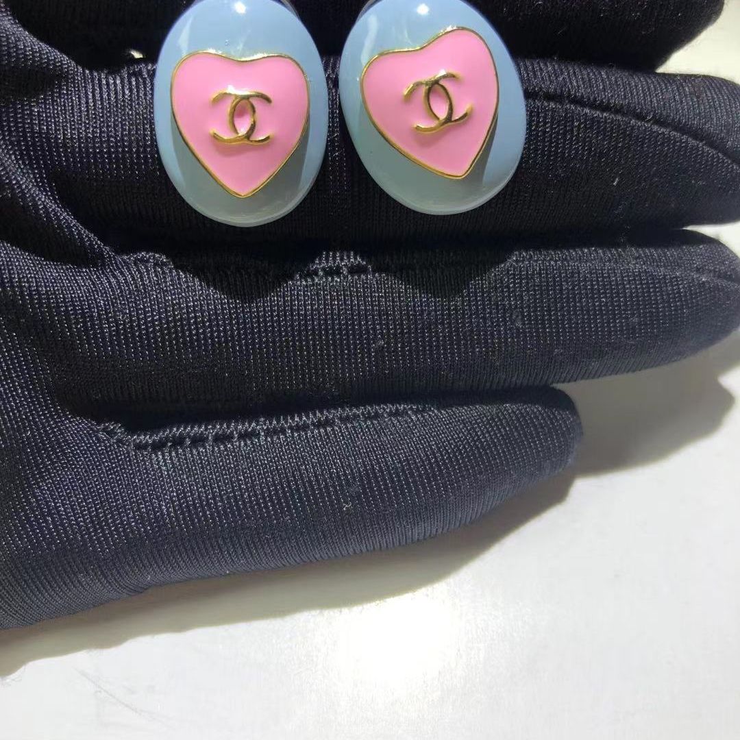 Small fragrant wind compound ear nail product image 9, provided for visual reference and product detail review