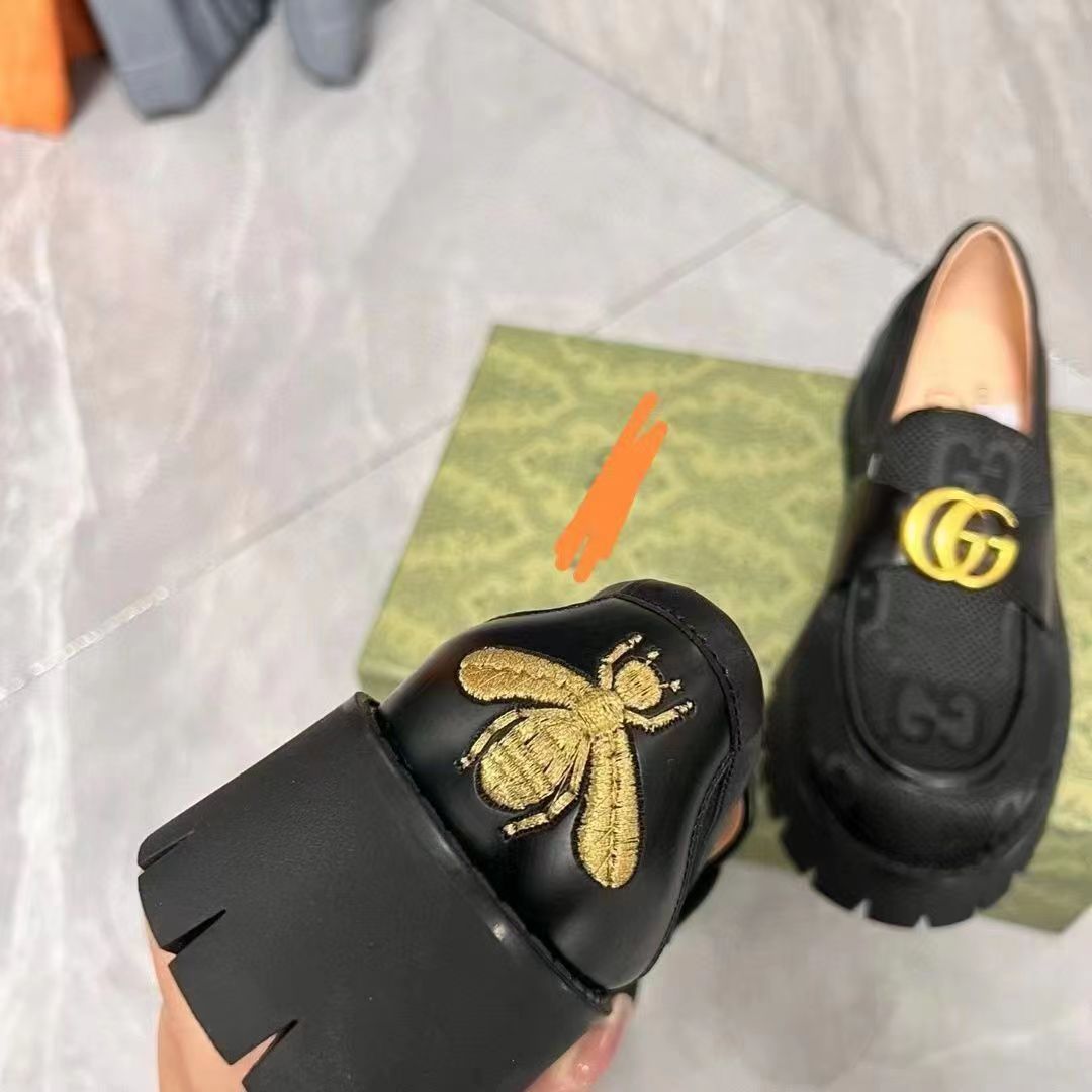 New Versatile Little Bee Casual Shoes product image 6, provided for visual reference and product detail review