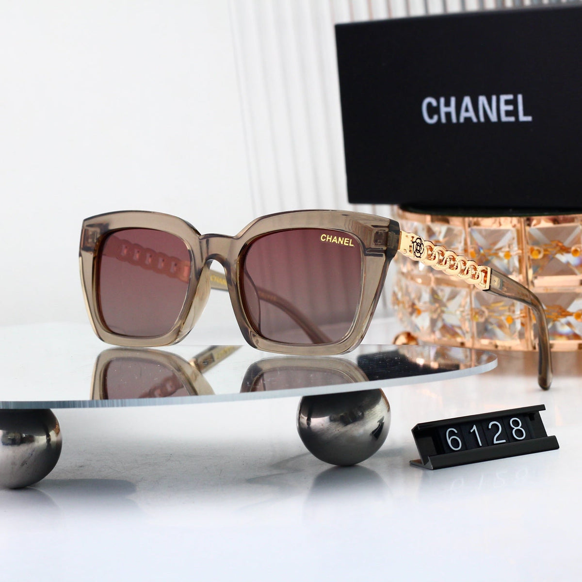 New Stylish Sunglasses-70 product image 2, provided for visual reference and product detail review